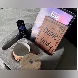 🔴New Couch Cup Holder Pillow Sofa Bed Caddy Side Pockets 3 sizes Slots Gray